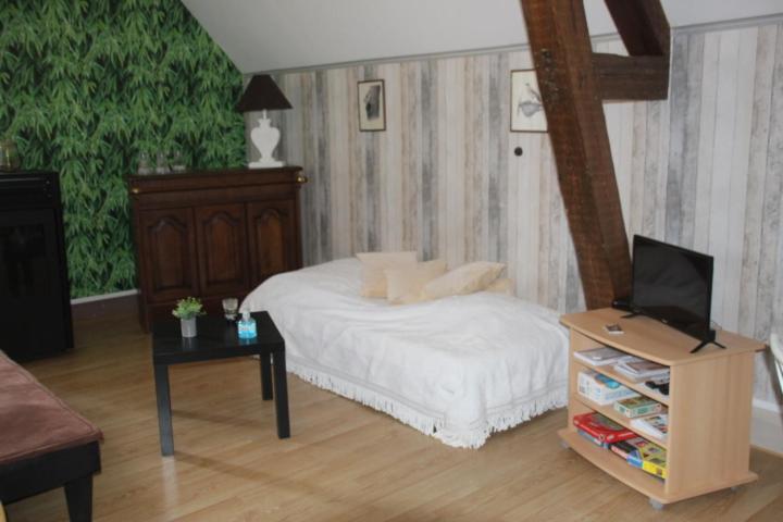 Suite Dans Les Dependances Du Chateau Agonges Exterior foto