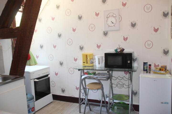 Suite Dans Les Dependances Du Chateau Agonges Exterior foto